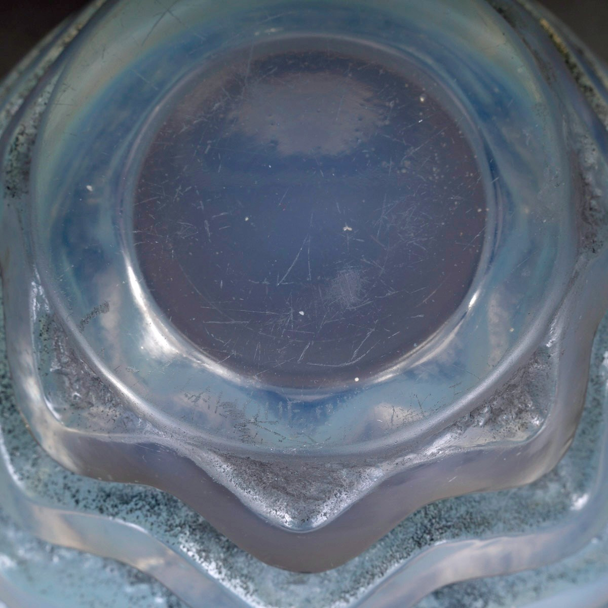 1934 René Lalique - Vase Méandres Verre Opalescent Patiné Bleu-photo-1