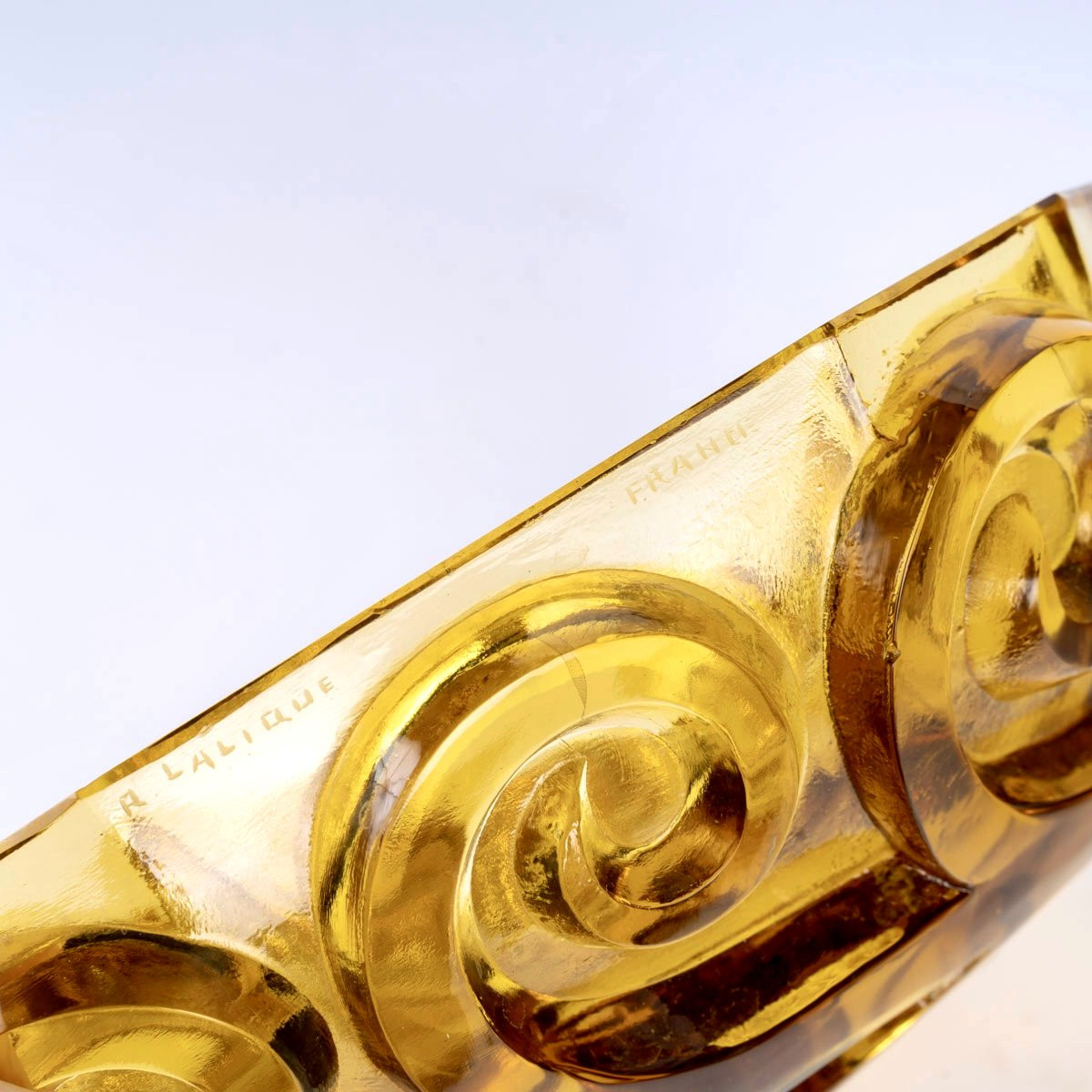 1928 René Lalique - Coupe Art Déco Cardamine Verre Jaune -photo-3