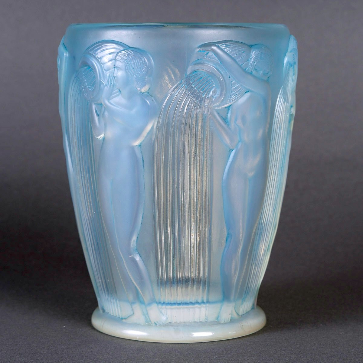 1926 René Lalique - Vase Danaïdes Verre Opalescent Patiné Bleu-photo-3