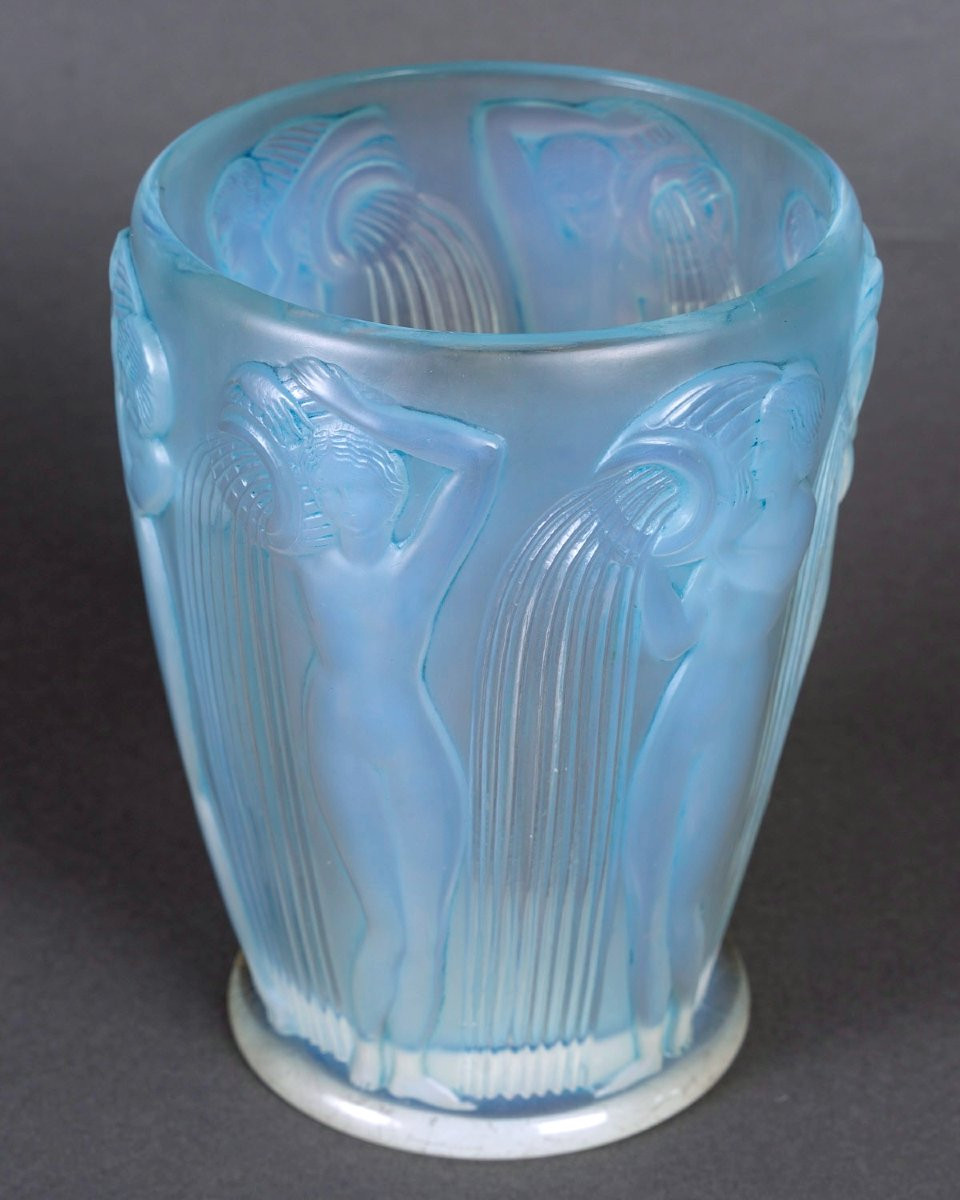 1926 René Lalique - Vase Danaïdes Verre Opalescent Patiné Bleu-photo-4