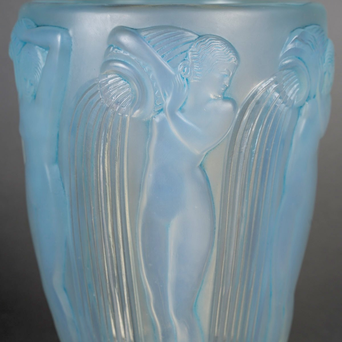 1926 René Lalique - Vase Danaïdes Verre Opalescent Patiné Bleu-photo-3