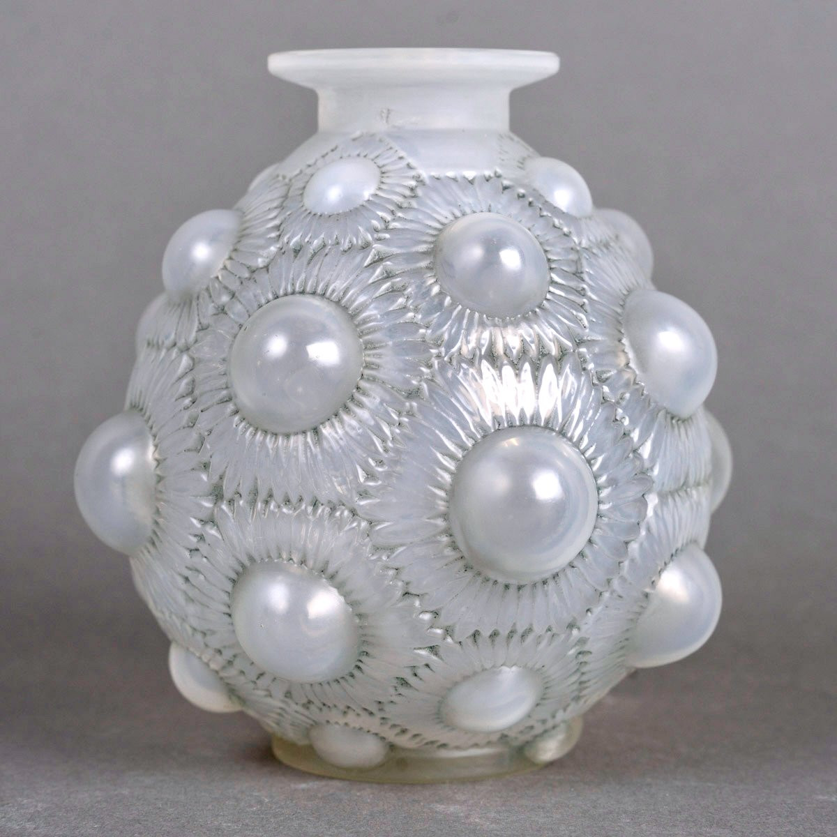 1927 René Lalique - Vase Tournesols Sunflower Opalescent Glass With Blue Grey Patina-photo-2