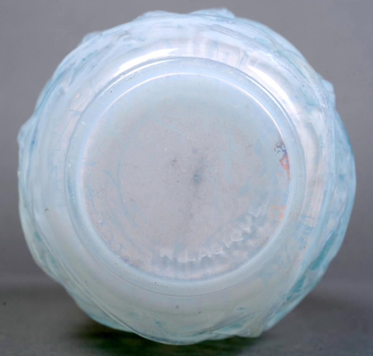 1921 René Lalique - Vase Ronces Cased Opalescent Glass With Blue Patina-photo-1