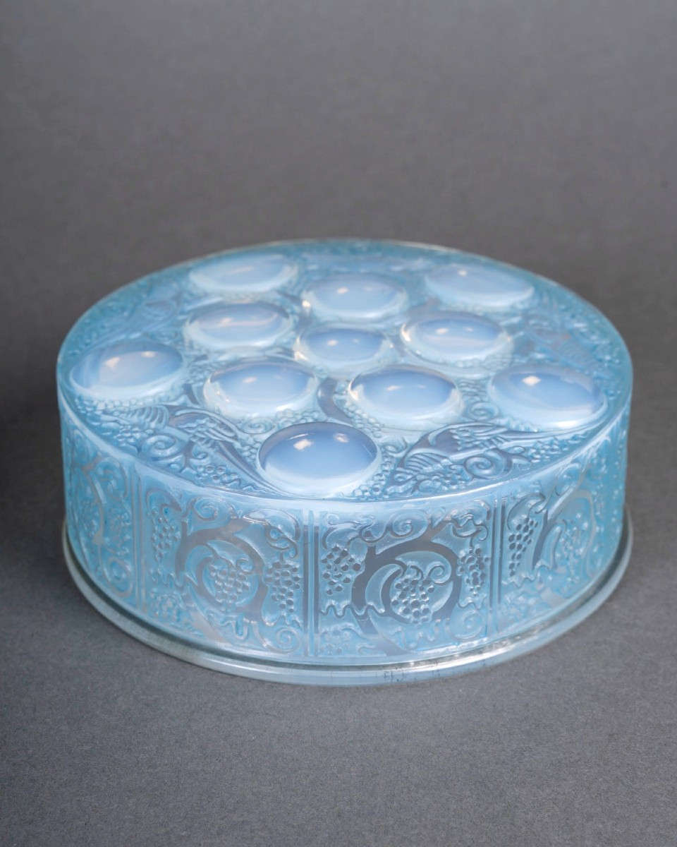 1926 René Lalique - Boîte Roger Verre Opalescent Patiné Bleu