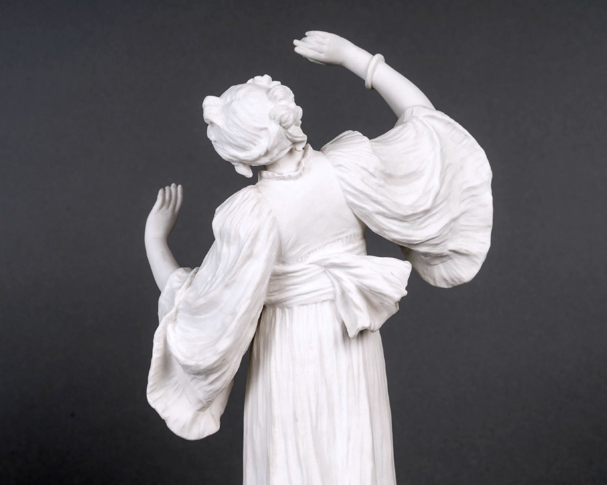 Agathon Léonard et Sèvres - Sculpture Statuette Danseuse avec Bracelet Porcelaine-photo-4