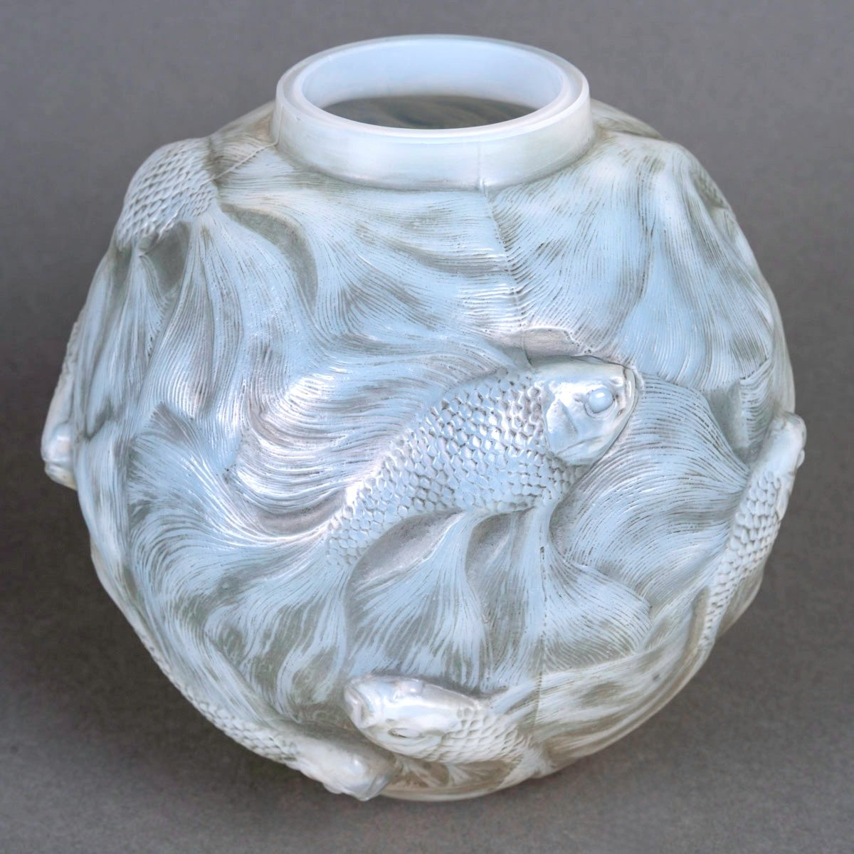 1924 René Lalique - Vase Formose Opalescent Glass With Grey Patina-photo-2