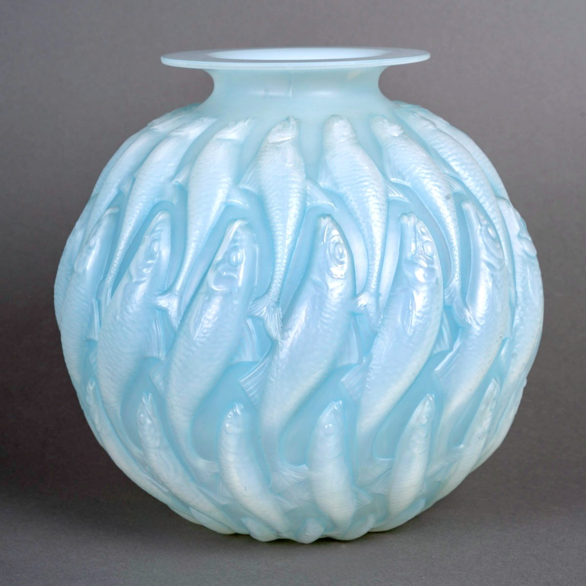 1927 René Lalique - Vase Marisa Cased Opalescent Glass With Blue Patina