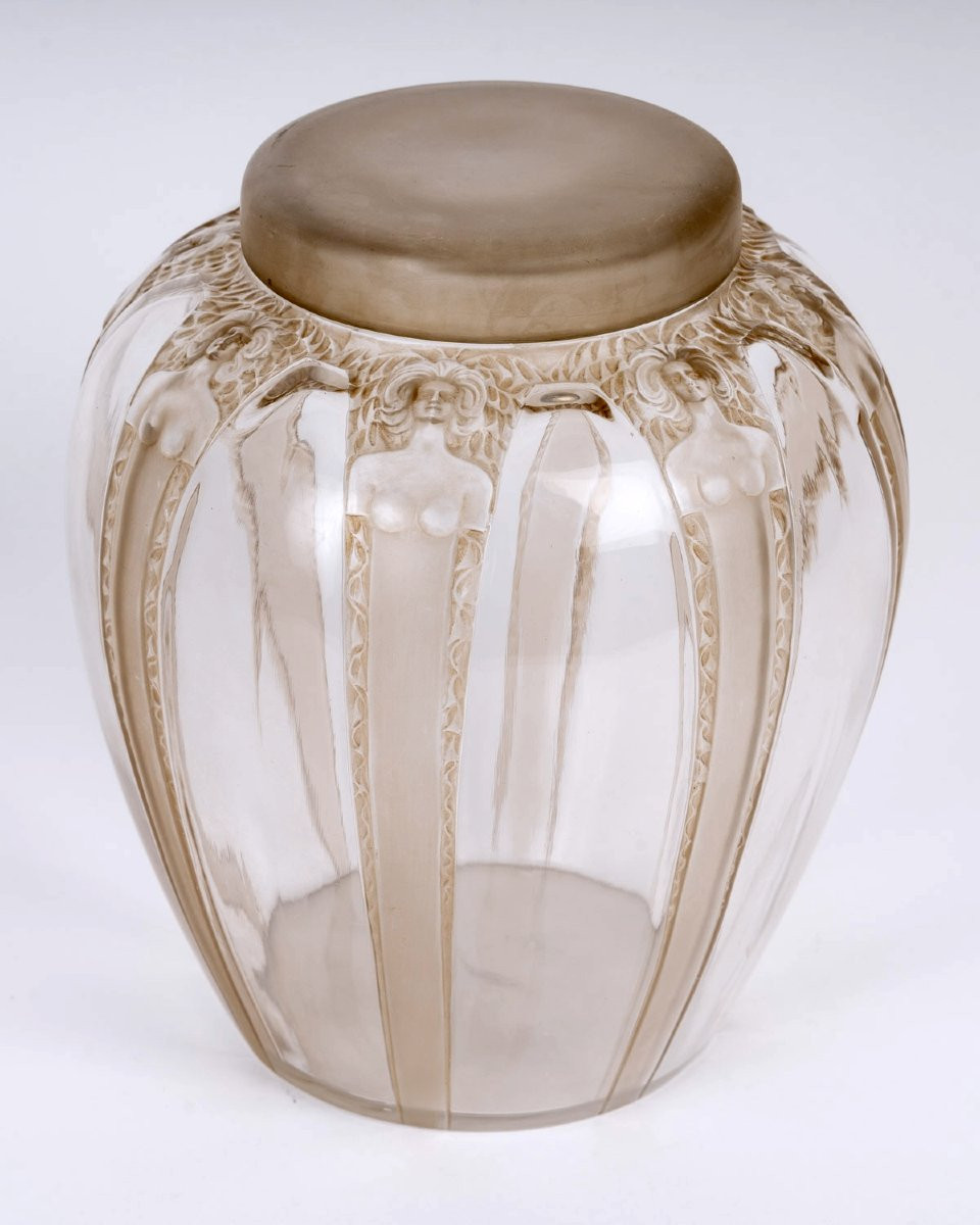 1920 René Lalique - Vase Couvert Cariatides Verre Blanc Patiné Sépia-photo-2