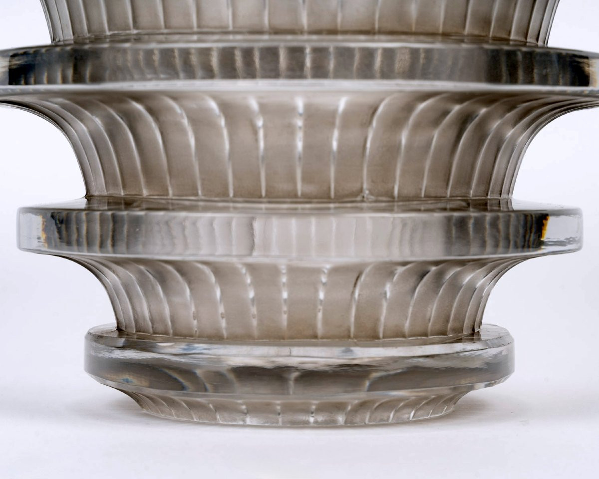 1950 Marc Lalique - Vase Chevreuse Cristal Blanc Patiné Gris-photo-2