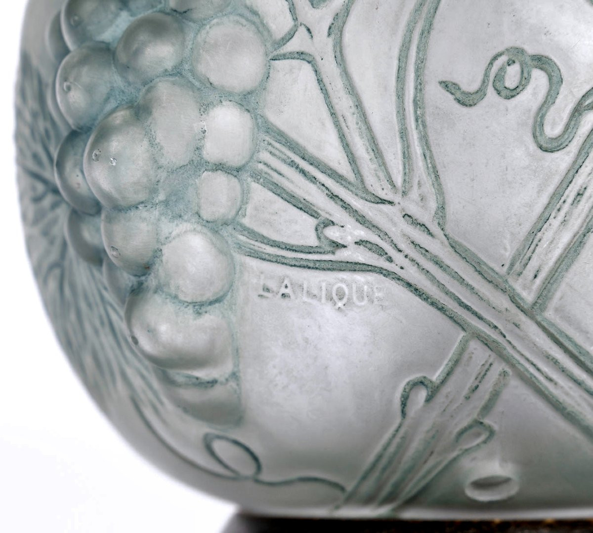 1921 René Lalique - Lampe Brûle-Parfums Raisins Verre Blanc Patiné Bleu Gris-photo-1