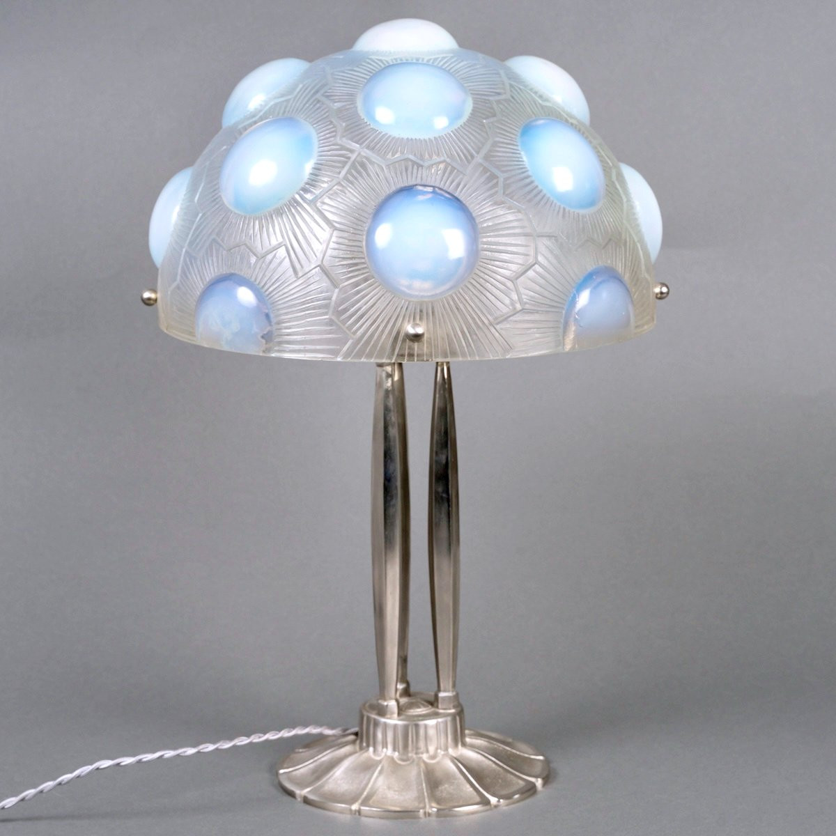 1926 René Lalique - Paire de Lampes Soleil Verre Opalescent-photo-3