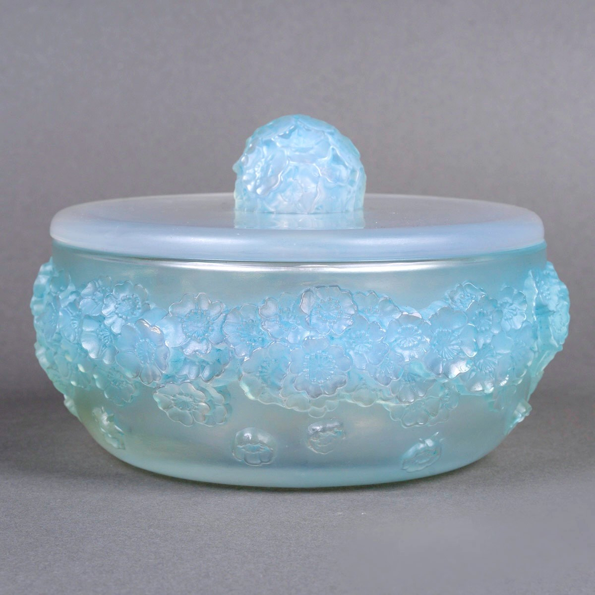 1927 René Lalique - Boîte Primevères Verre Opalescent Patiné Bleu