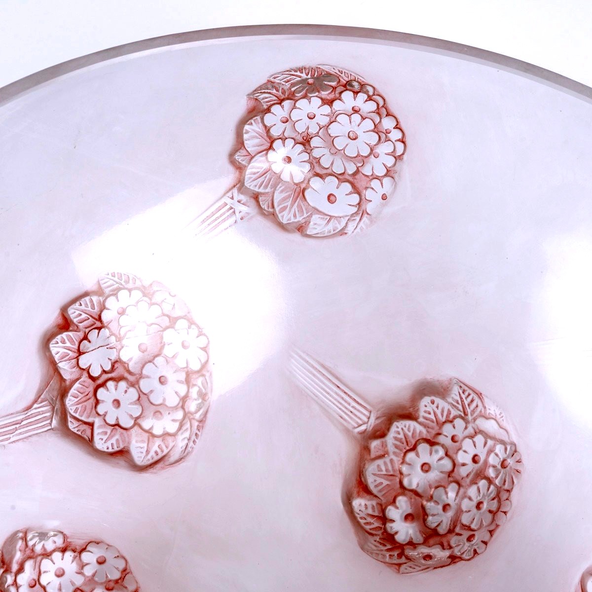 1928 René Lalique - Coupe Tournon Verre Blanc Patiné Rose-photo-1