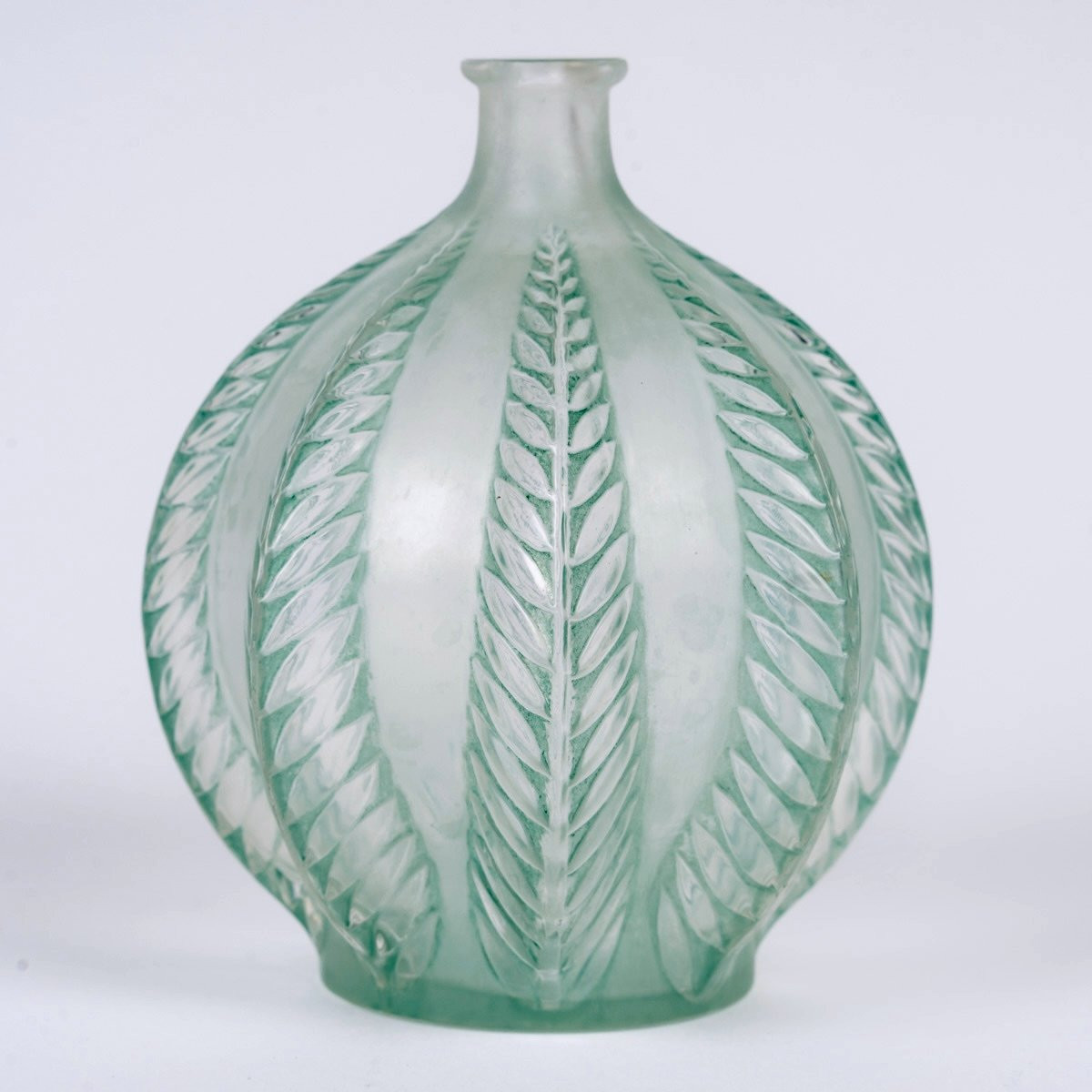 1924 René Lalique - Vase Malines Verre Blanc Patiné Vert-photo-2