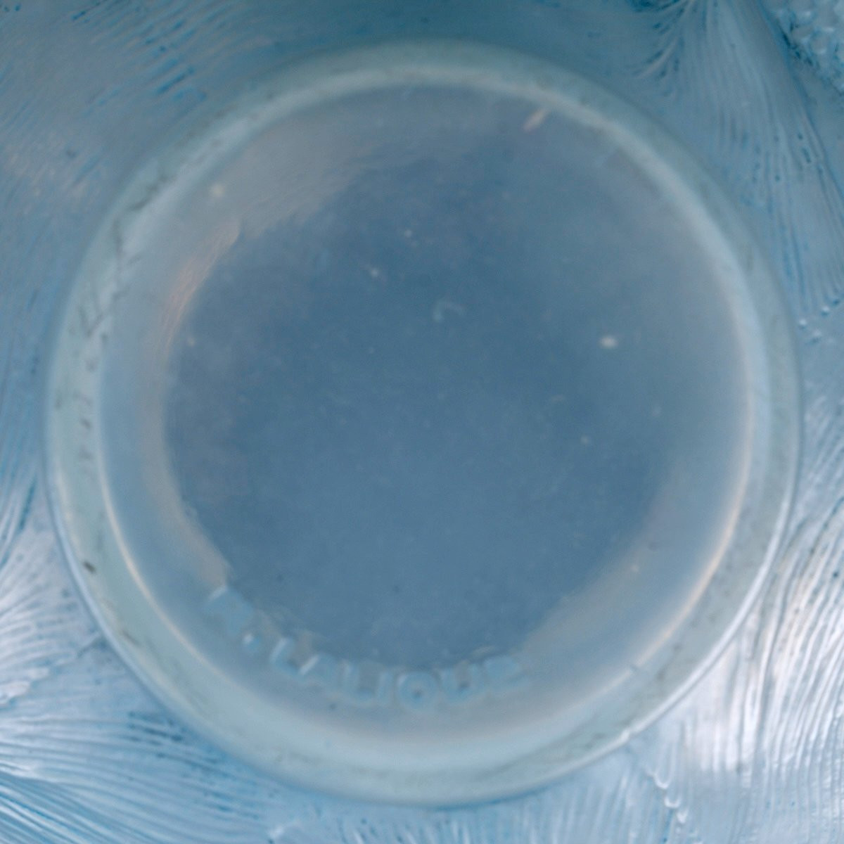 1924 René Lalique - Vase Formose Opalescent Glass With Blue Patina-photo-3