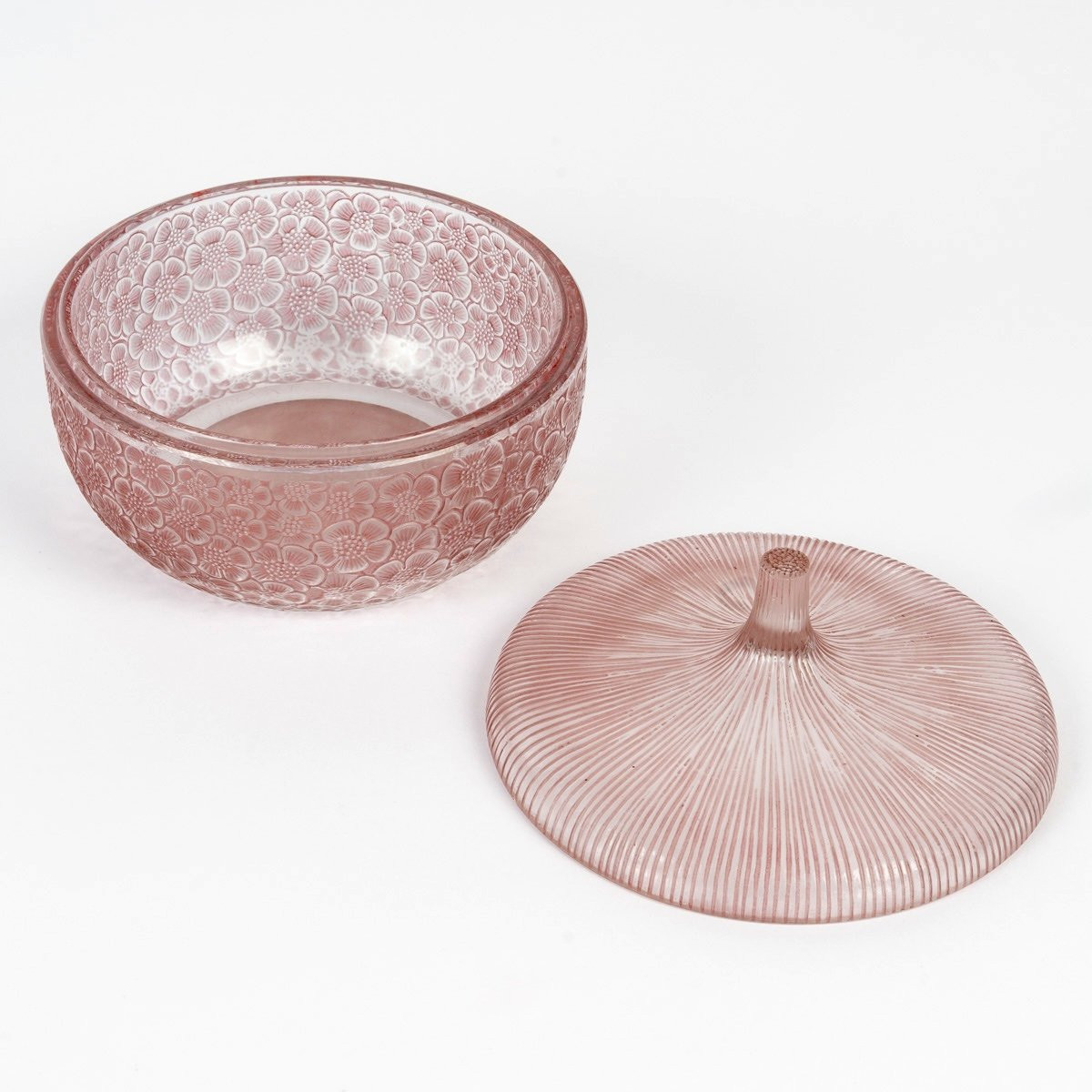 1926 René Lalique - Box Eglantines Glass With Pink Patina-photo-3