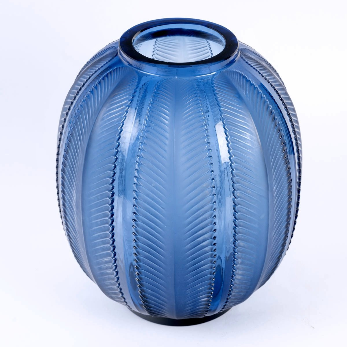 1932 René Lalique - Vase Biskra Navy Blue Glass -photo-3