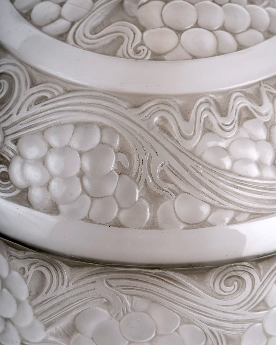 1926 René Lalique - Lampe Saint-Vincent Verre Blanc Patiné Gris-photo-4