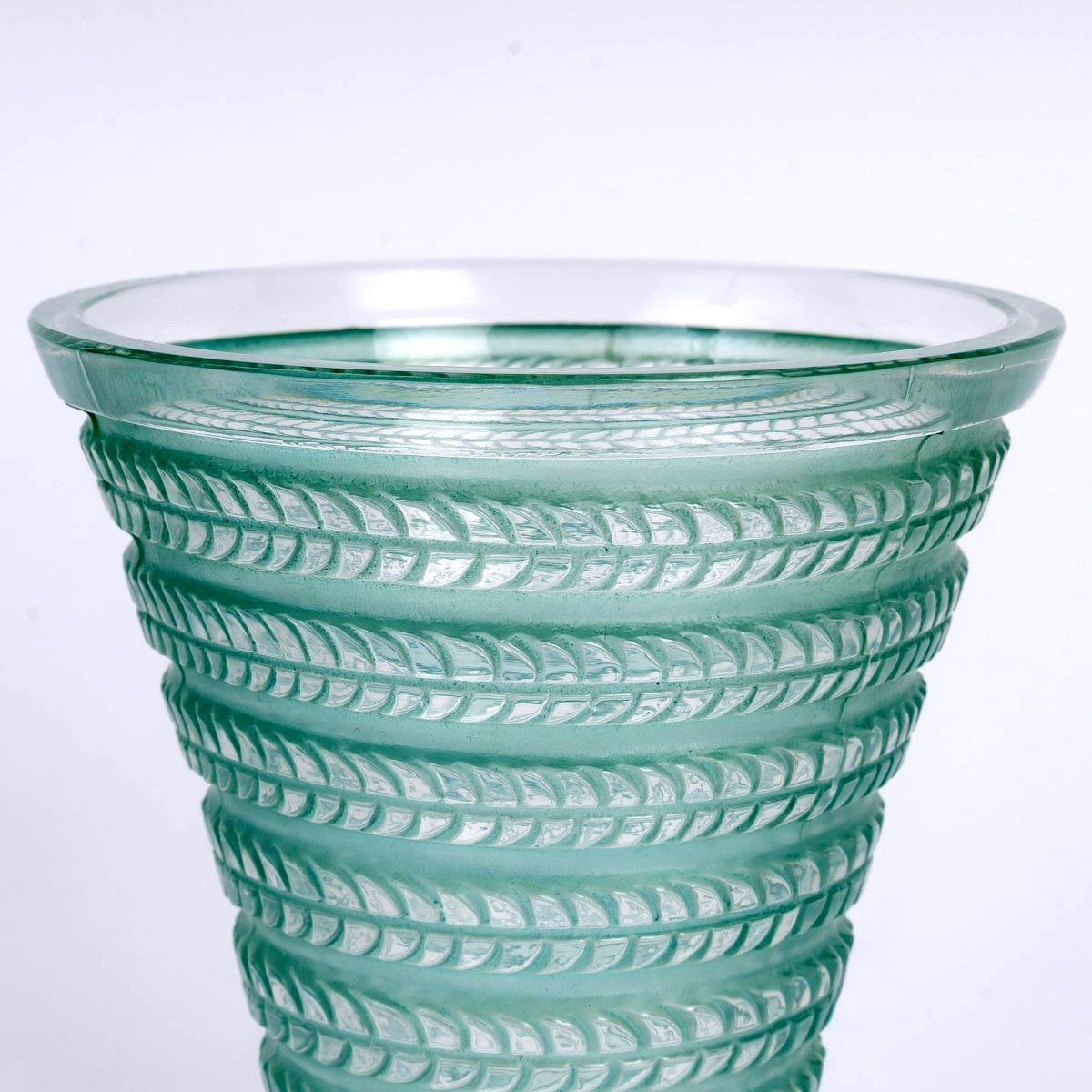 1926 René Lalique - Vase Cytise Glass With Turquoise Patina-photo-4