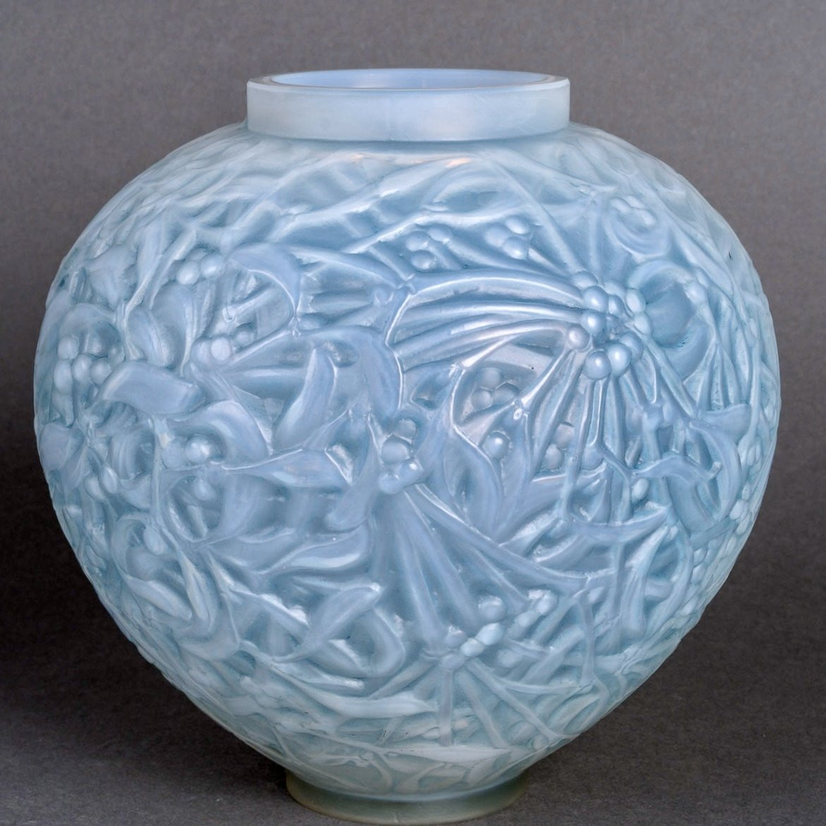 1920 René Lalique - Vase Gui Verre Opalescent Patiné Bleu-photo-2