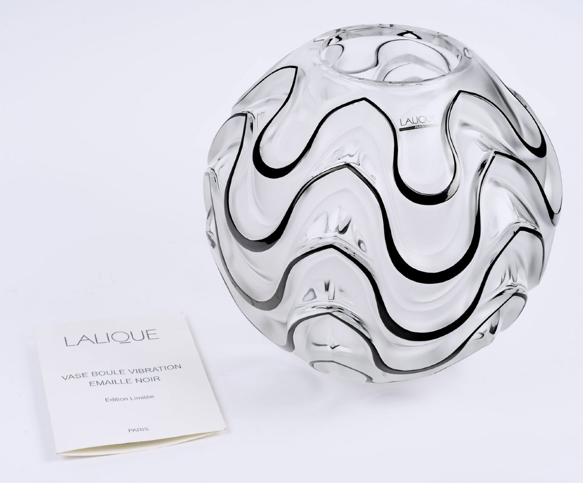 2006 Lalique France - Vase Boule Vibration Cristal Emaillé Noir - NEUF - 295/999-photo-3