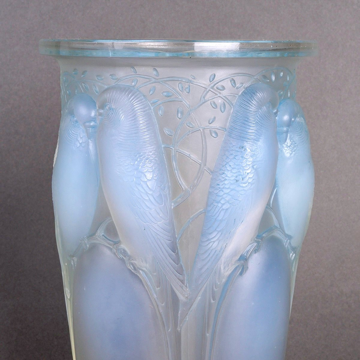 1924 René Lalique - Vase Ceylan Opalescent Glass With Blue Patina-photo-2
