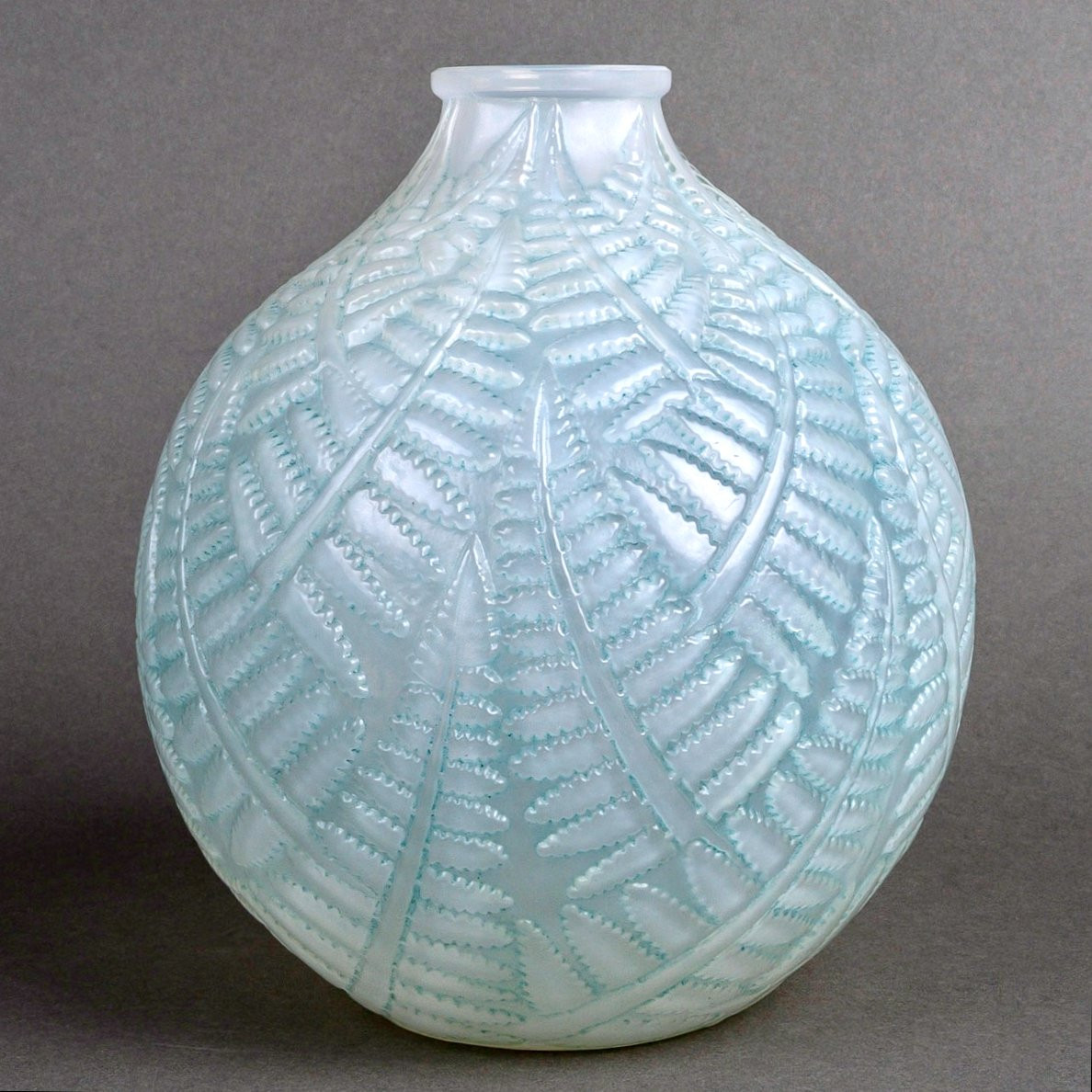 1927 René Lalique - Vase Espalion Verre Opalescent Patiné Bleu-photo-2