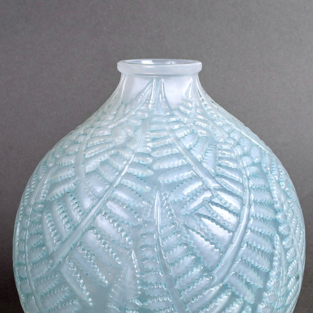 1927 René Lalique - Vase Espalion Verre Opalescent Patiné Bleu-photo-2