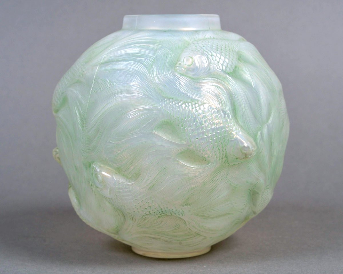 1924 René Lalique - Vase Formose Opalescent Glass With Green Patina-photo-2