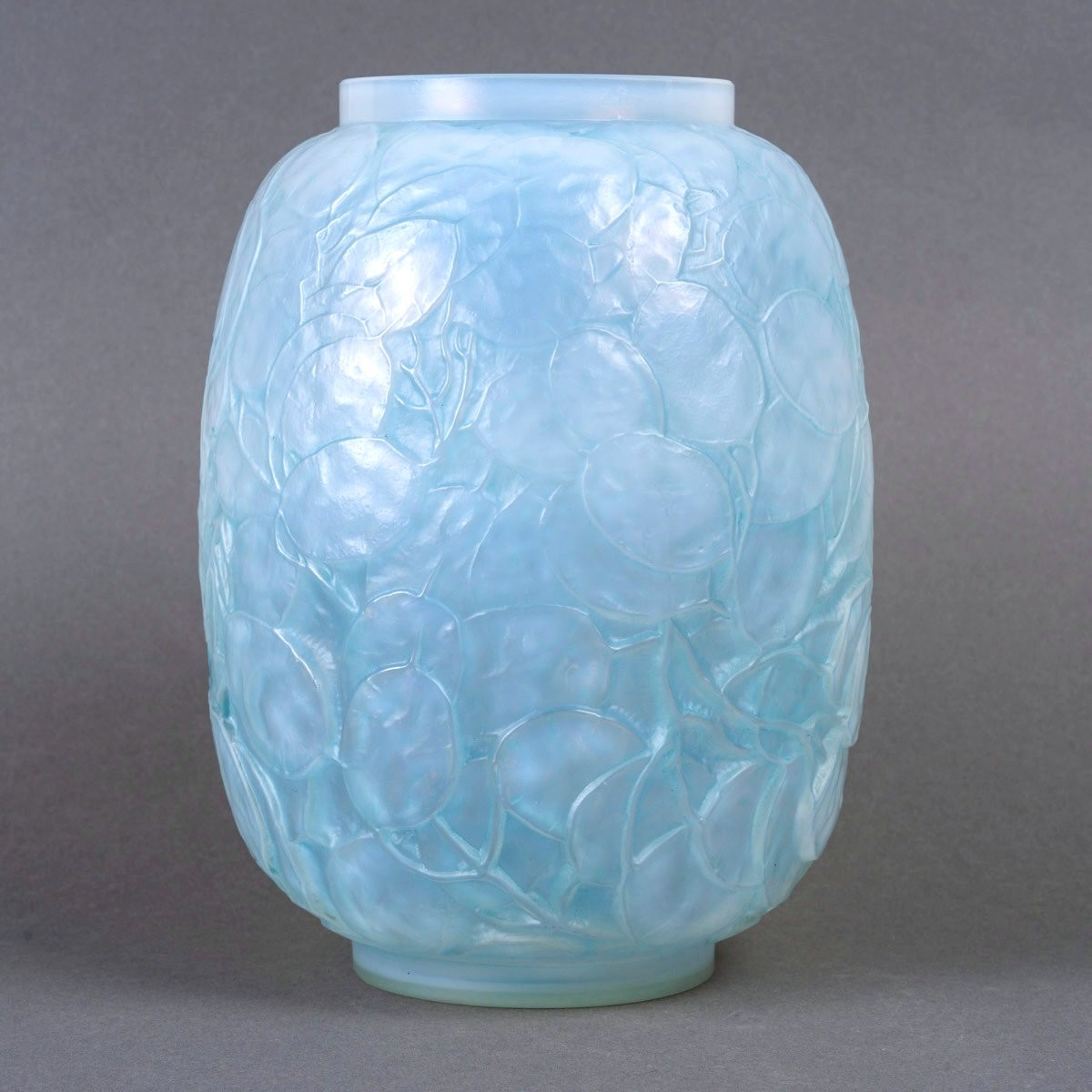 1914 René Lalique - Vase Monnaie Du Pape Opalescent Glass With Blue Patina-photo-2