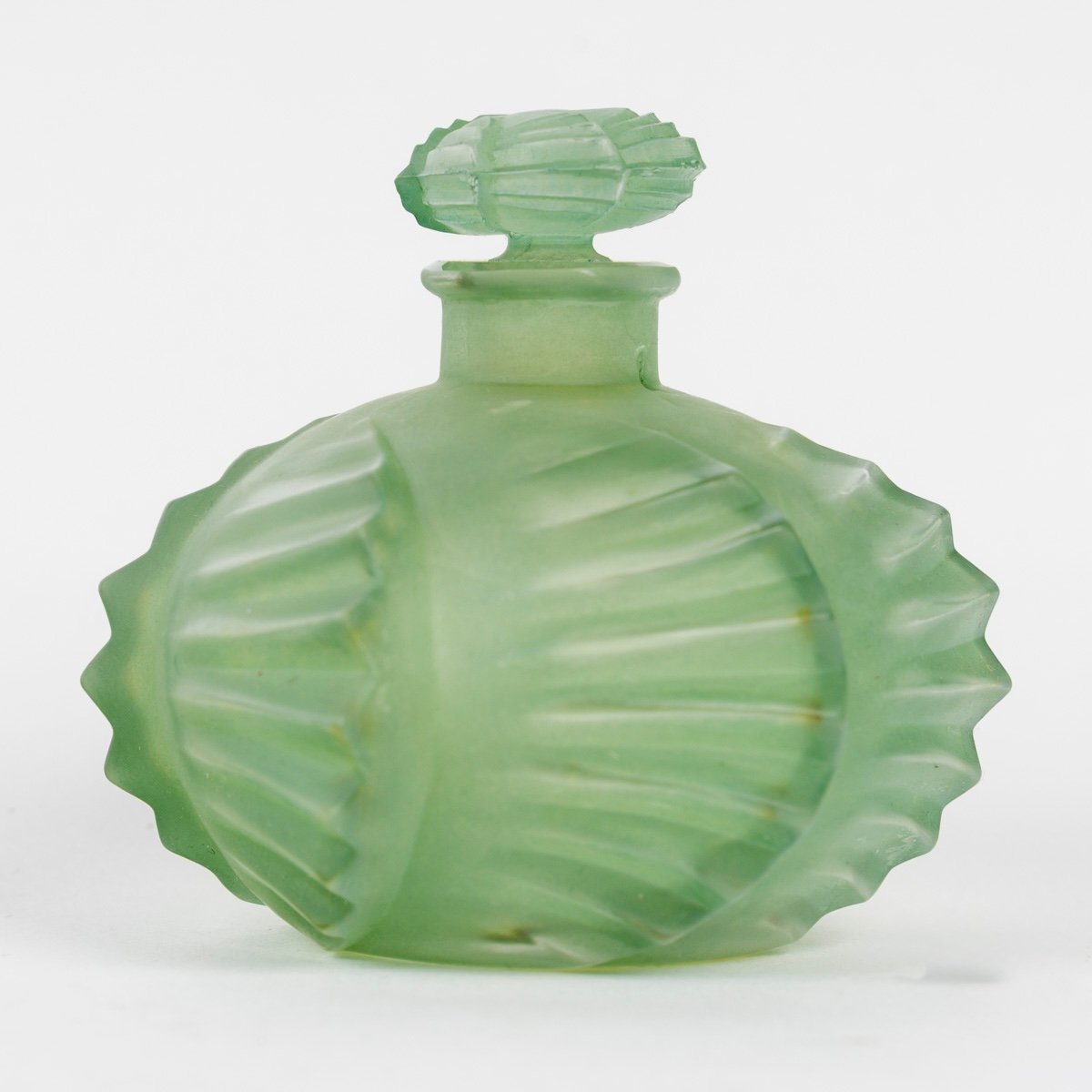 1927 René Lalique - Flacon Camille Verre Blanc Patiné Vert