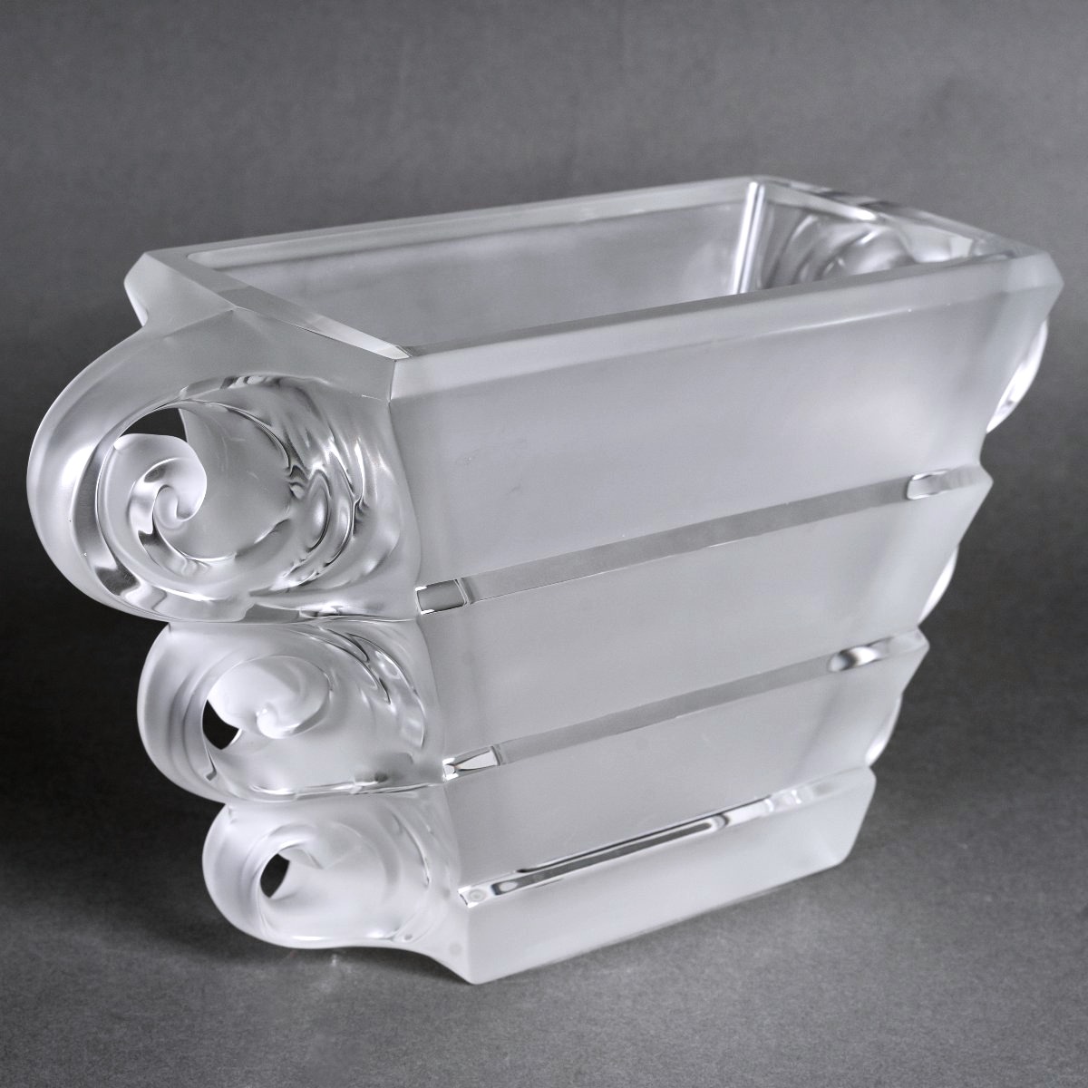 Lalique France - Vase Lijiang Crystal - 119/888-photo-3