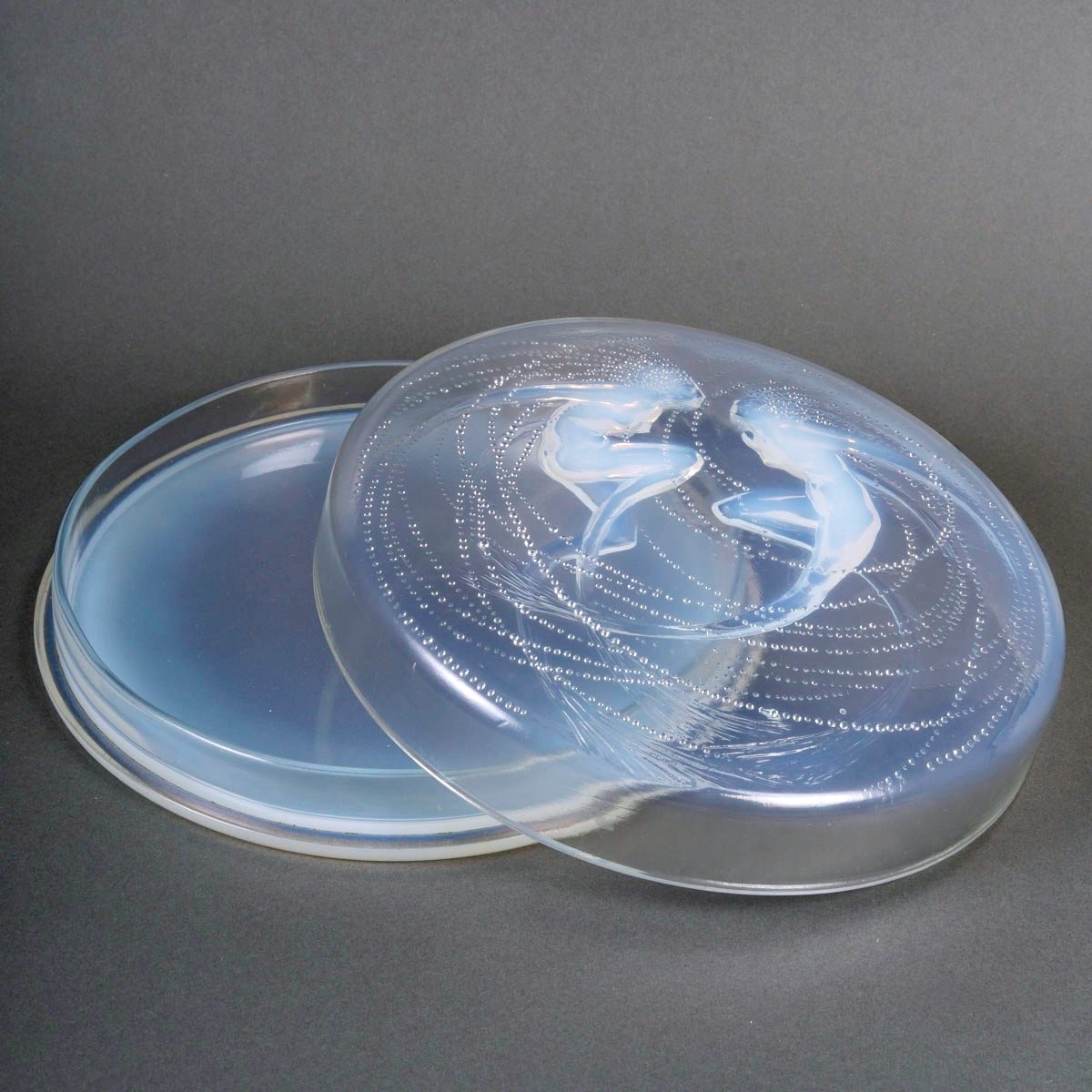 1921 René Lalique - Box Deux Sirenes Mermaids Opalescent Glass-photo-2