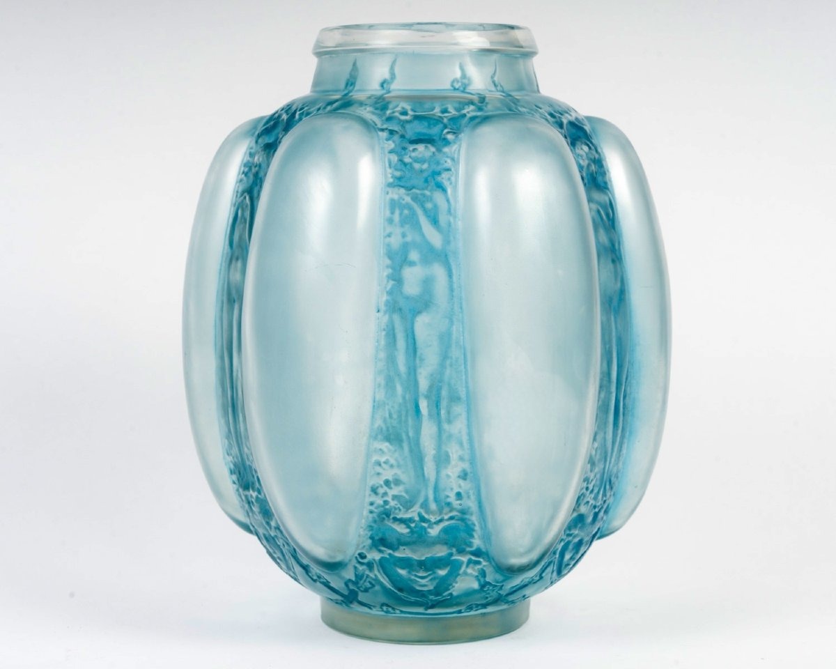 1912 René Lalique - Vase Six Figurines Et Masques Glass With Blue Patina