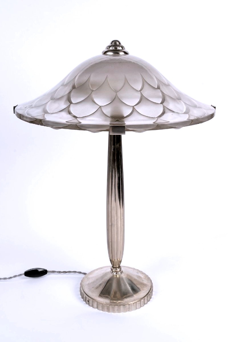 1927 René Lalique - Art Deco Lamp Verona Glass