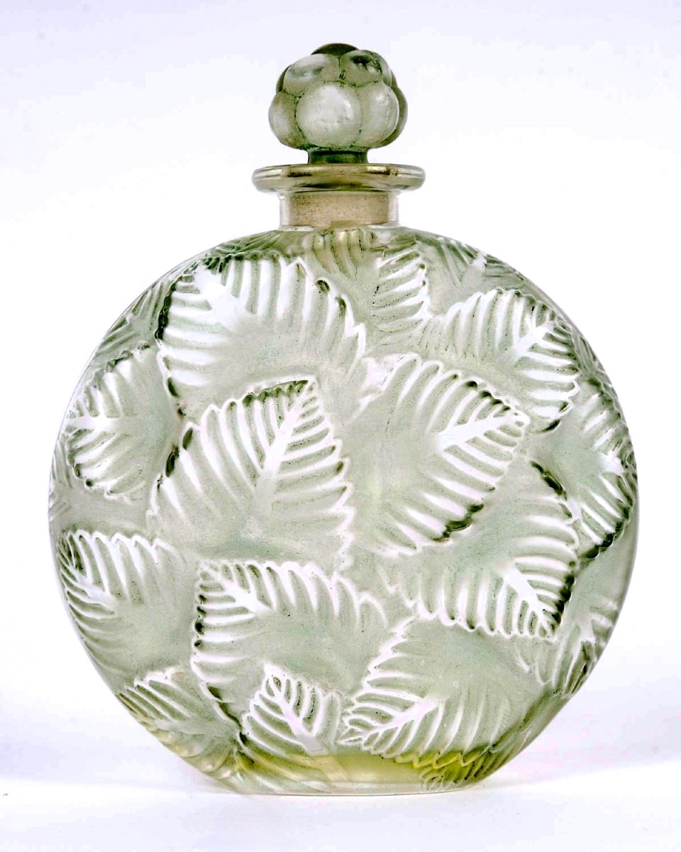 1927 René Lalique - Flacon Clamart Verre Blanc Patiné Vert