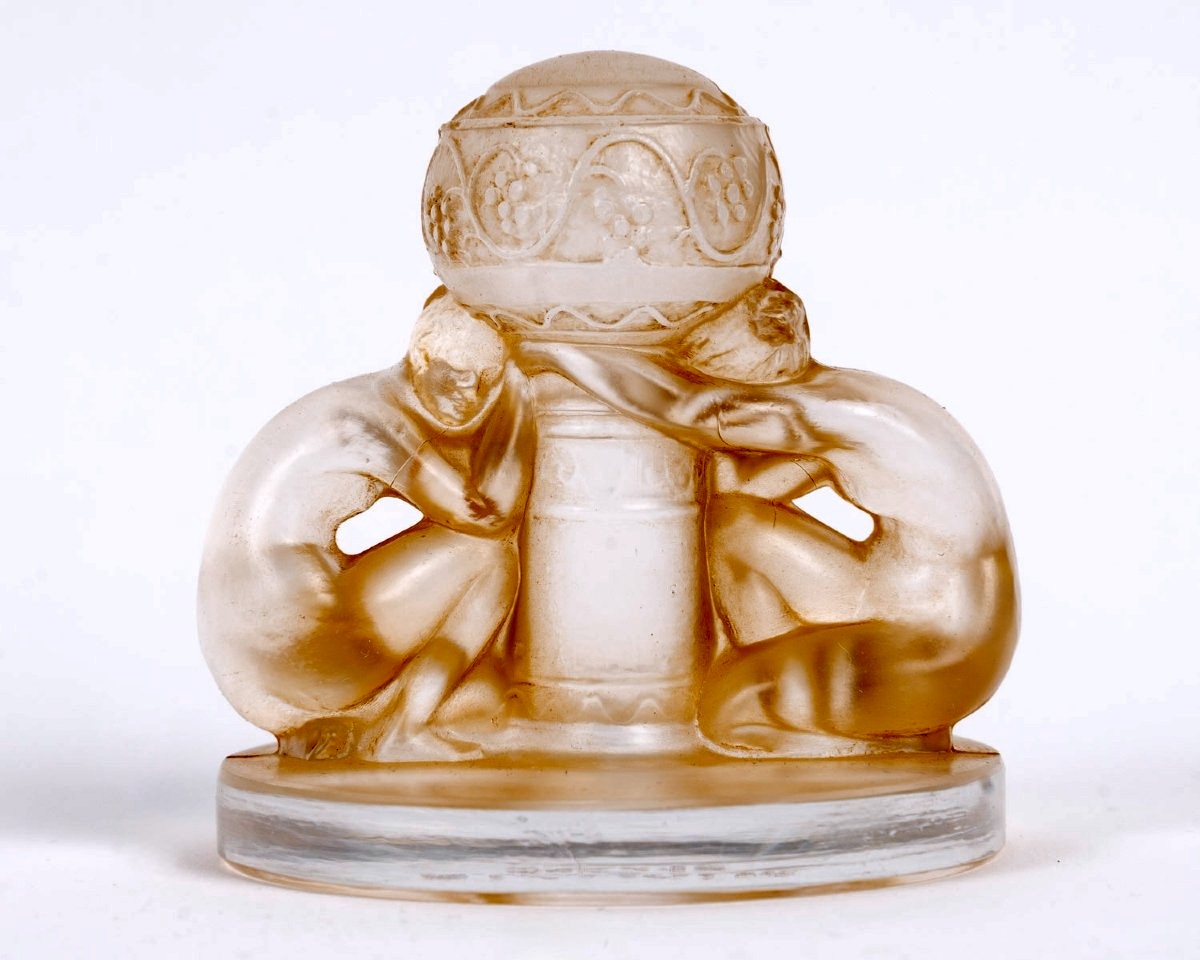 1924 René Lalique - 6 Menu Holders Two Figurines Glass With Sepia Patina-photo-3