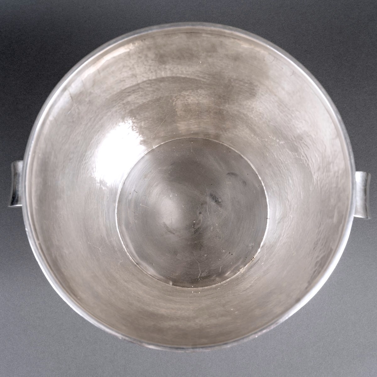 Jean Desprès - Large Champagne Bucket Modernist Hammered Silver-plated Metal-photo-1