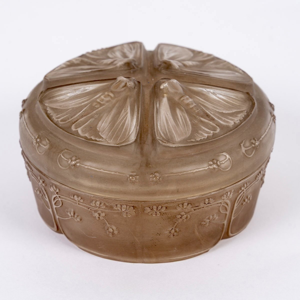 1911 René Lalique - Boîte Quatre Papillons Verre Blanc Patiné Sépia-photo-2