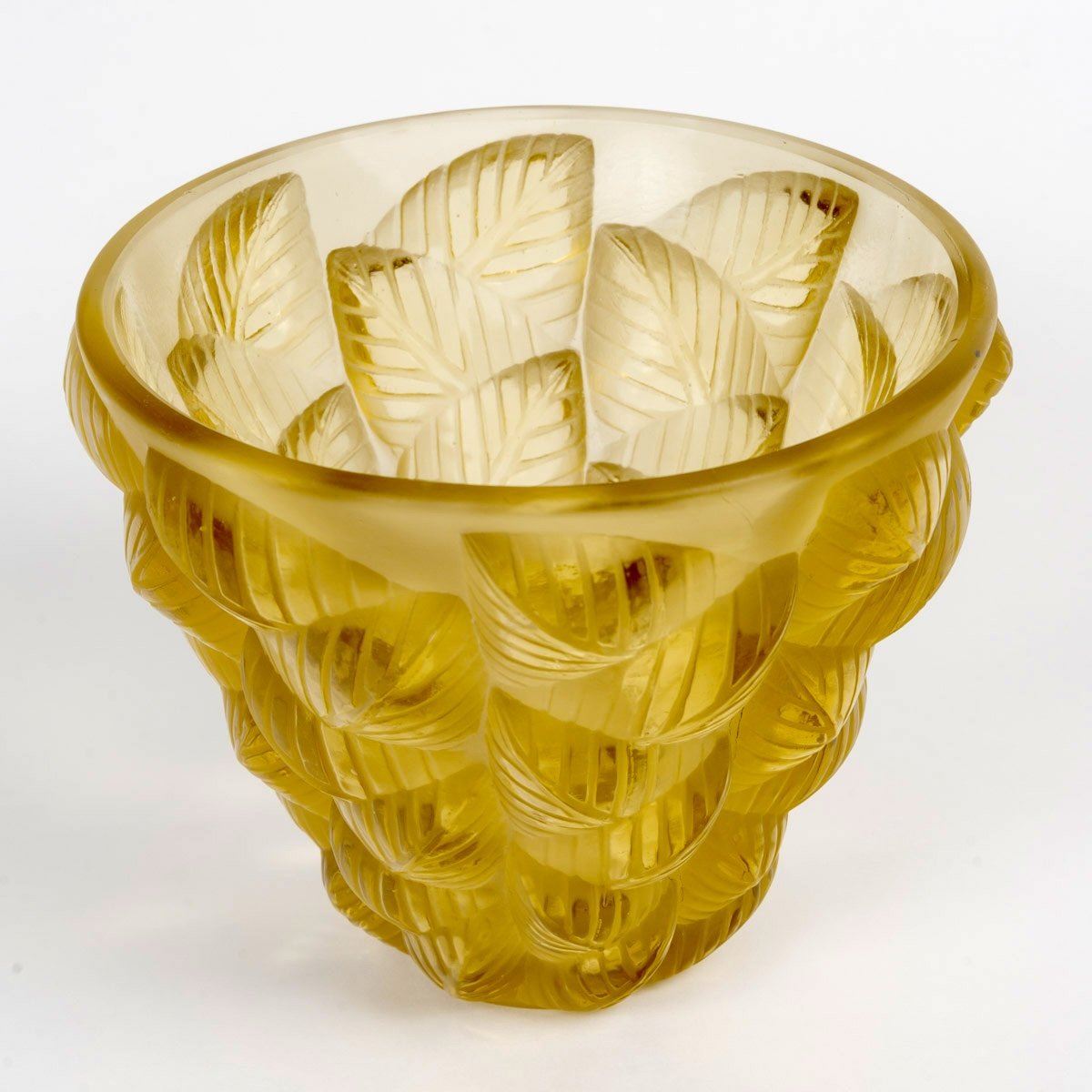 1927 René Lalique - Vase Moissac Yellow Glass-photo-3