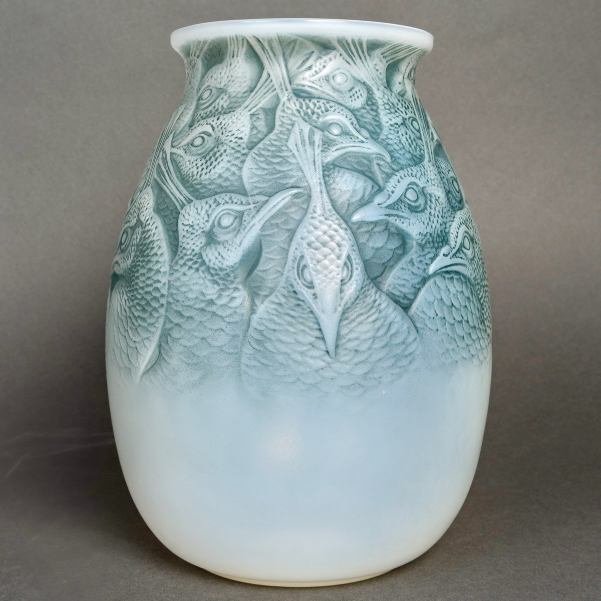 1928 René Lalique - Vase Borromée Verre Opalescent Patiné Bleu-photo-2