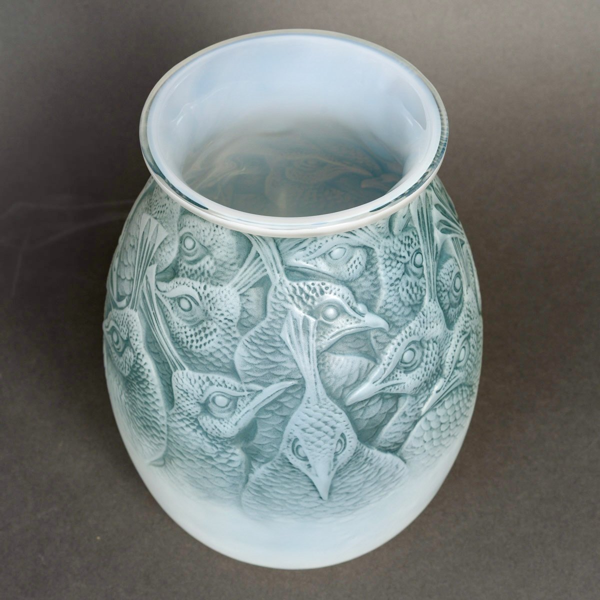 1928 René Lalique - Vase Borromée Verre Opalescent Patiné Bleu-photo-4