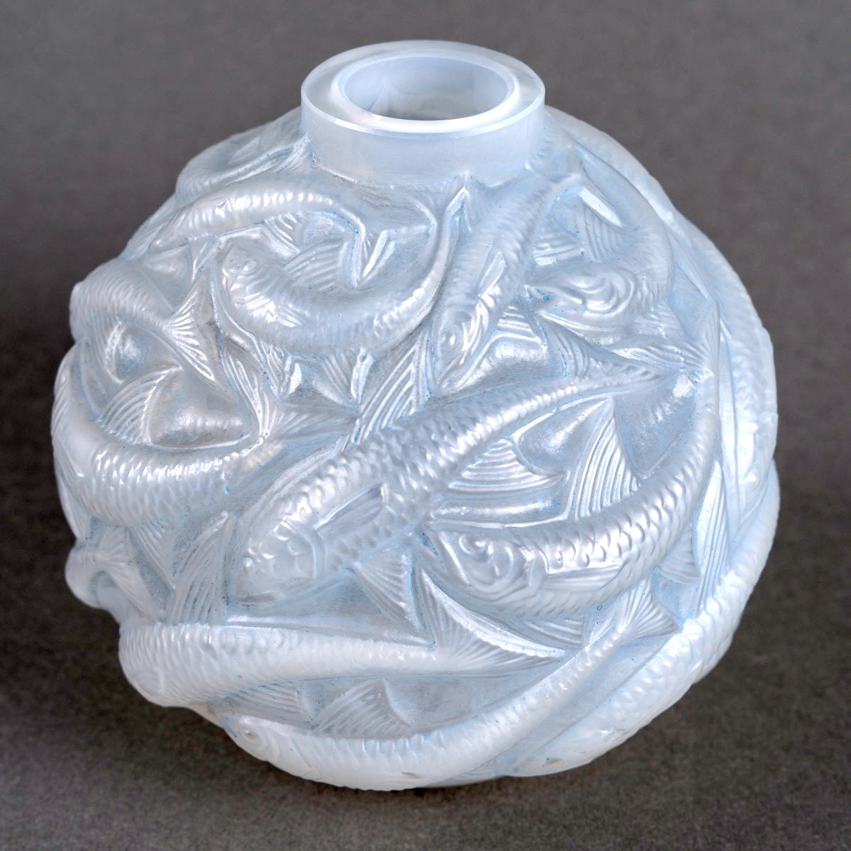 1927 René Lalique - Vase Oléron Verre Opalescent Patiné Bleu-photo-3