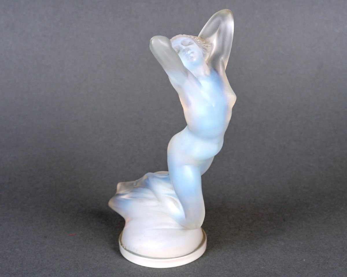 1929 René Lalique - Mascotte Automobile Vitesse Verre Opalescent