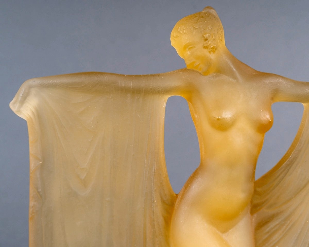 1925 René Lalique - Statuette Suzanne Verre Butterscotch-photo-1