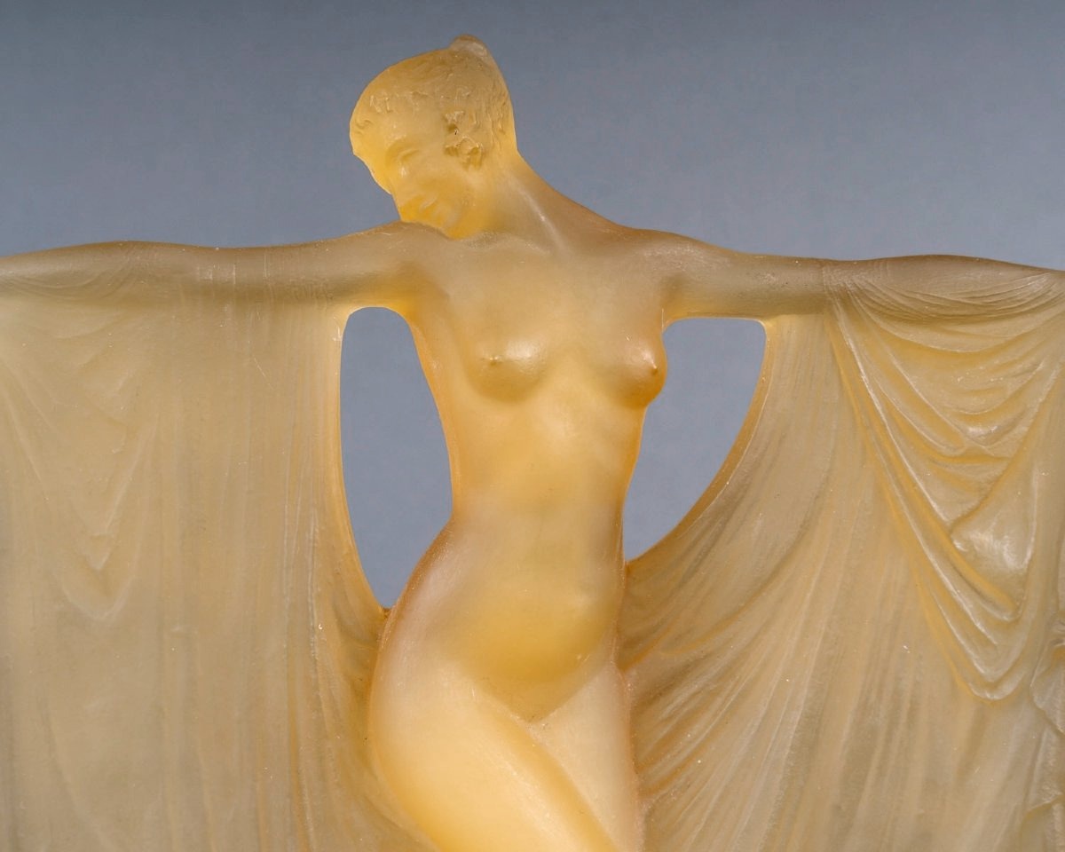 1925 René Lalique - Statuette Suzanne Verre Butterscotch-photo-2