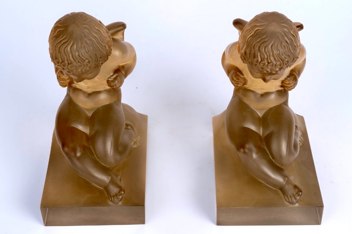 1929 René Lalique - Paire de Serre Livres Amour Verre Blanc Patiné Sépia-photo-3