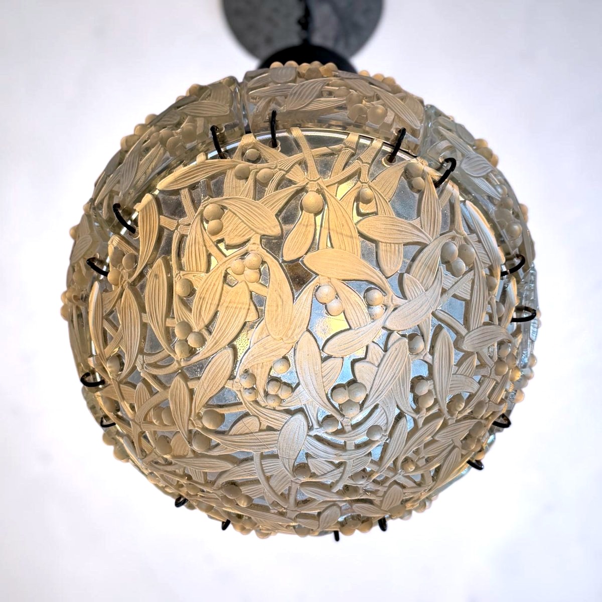 1922 René Lalique - Chadlier Light Fixture Boule Gui Mistletoe Glass-photo-1