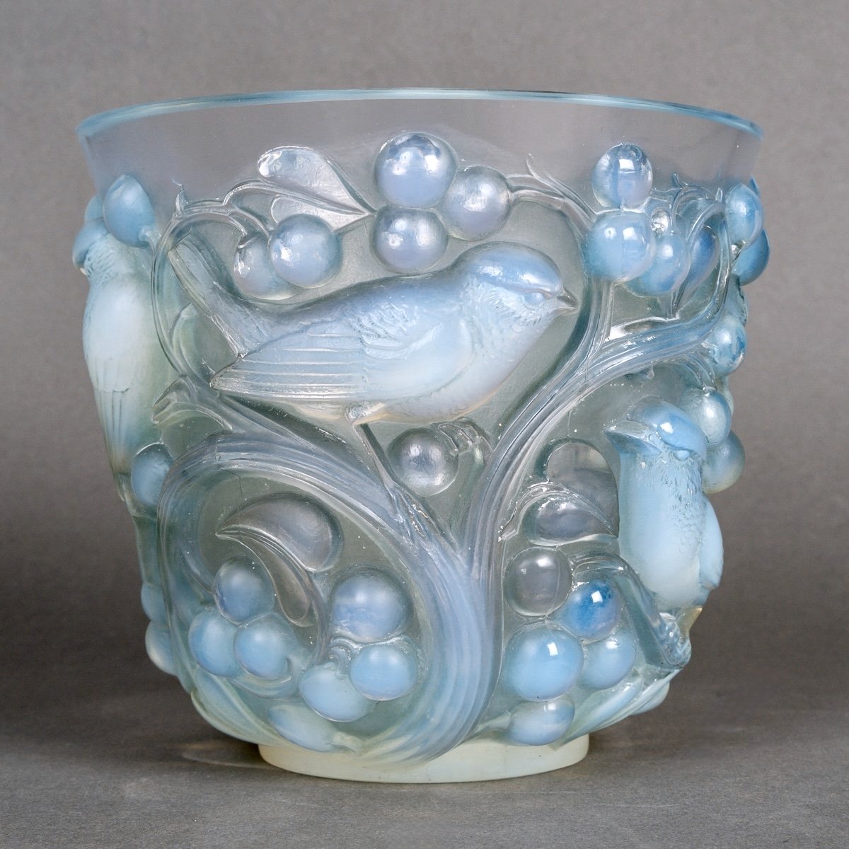 1927 René Lalique - Vase Avallon Verre Opalescent Patiné Bleu-photo-3