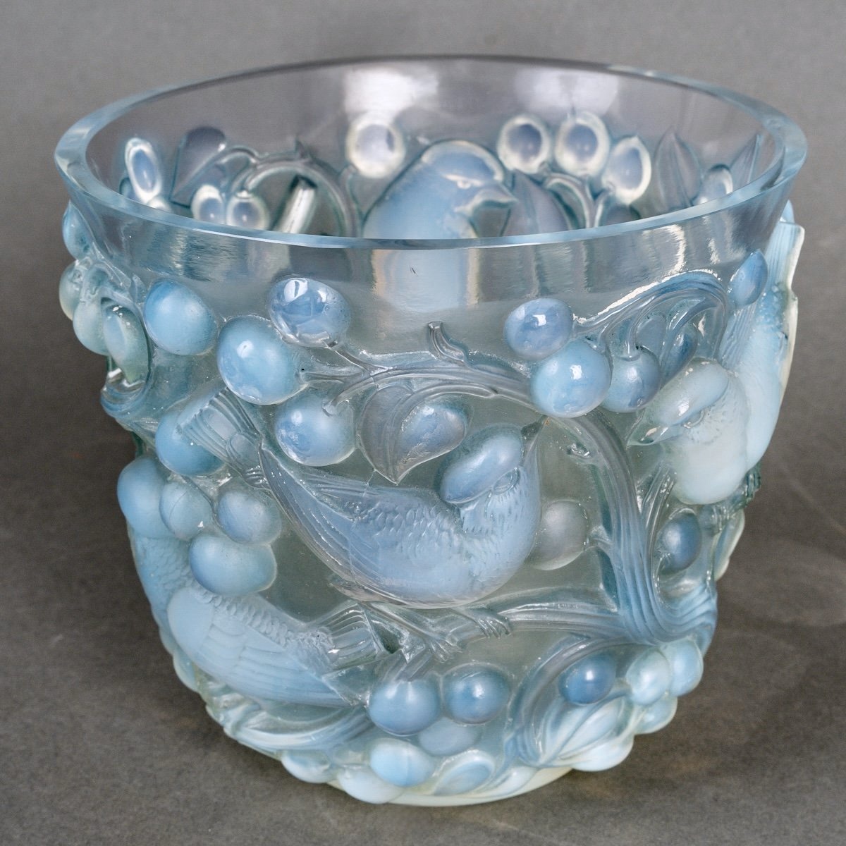 1927 René Lalique - Vase Avallon Verre Opalescent Patiné Bleu-photo-4